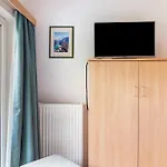 Haus Alpenheim 3 *