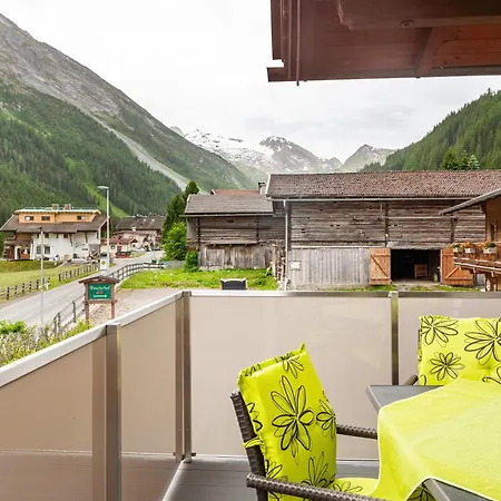 Haus Alpenheim 3 Apartamento *