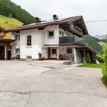 Haus Alpenheim 3 Apartment *